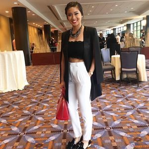 Meet your Posher, Chloe